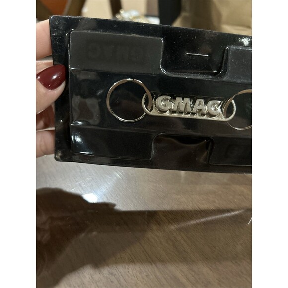 Vintage GMAC General Motors Double Key Ring - BRAND NEW - Picture 3 of 5